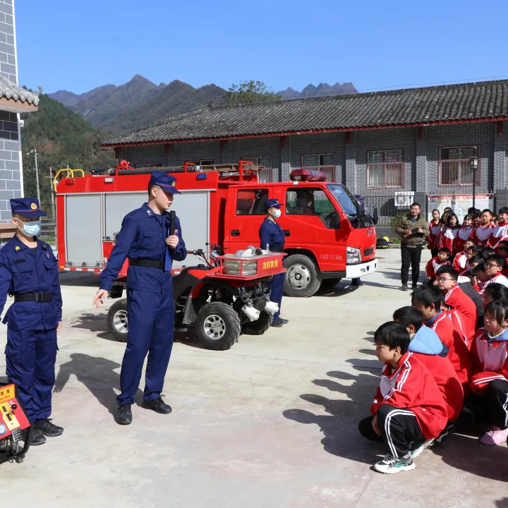 消防安全知识宣讲2.jpg